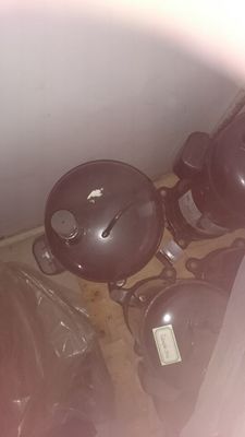 HITACHI-omvormergestuurde compressoren E655DHD-6D2